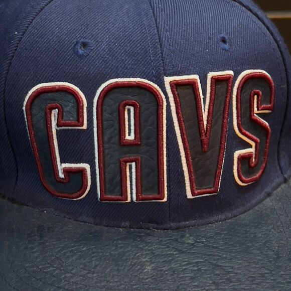 Pro Standard Cleveland Cavaliers Leather Brim Strapback Hat Blue Cavaliers Hat - Picture 2 of 11